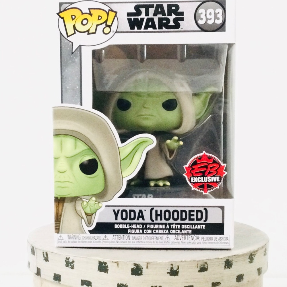 Funko Star Wars Yoda (Hooded) #393 EB Exclusive Mandalorian BNIP